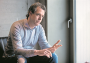 Carl Velve beim Interview im Besuchsraum der Strafanstalt Zug. (Bild: Stefan Kaiser (Zug, 03.Oktober 2018))