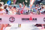 Jan van Berkel bei seinem Sieg am diesjährigen Ironman Zürich. (Bild Melanie Duchene/Keystone (Zürich, 29. Juli 2018))