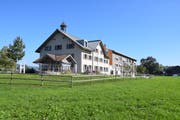 Das Wohn- und Pflegeheim Lindenbaum zwischen Zuzwil und Züberwangen bietet seit dem Umbau und der Erweiterung 46 betagten Personen ein Zuhause. Bild: Lara Wüest