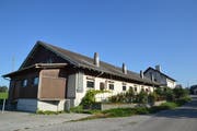 Die ehemalige Käserei Kohlbrunnen in Niederbüren wurde von einem Mitglied der Käsereigenossenschaft gekauft. Im Stall sollen weiterhin Schweine gemästet werden, die übrige Infrastruktur wurde vermietet. (Bild: Zita Meienhofer)