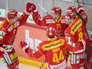 Sie jubeln und jubeln und jubeln - die Bieler gewannen bereits zum achten Mal in dieser Saison (Bild: KEYSTONE/MARCEL BIERI)