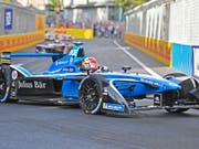 Sébastien Buemi wird mit seinem Formel-E-Boliden im kommenden Jahr nach Bern kommen (Bild: KEYSTONE/WALTER BIERI)