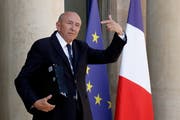 Der Rücktritt von Innenminister Gérard Collomb hat im Élysée-Palast ein Vakuum hinterlassen. (Yoan Valat/EPA, Paris, 3. August 2018)