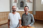 Zwei der vier Initianten, die mehr Kultur in die Region bringen wollen, sind Pfarrer Rolf Bärtsch (links) und Mesmer Adrian Göldi. (Bild: Gert Bruderer)