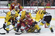 Foto aus dem Spiel vom 13. Oktober der SCL Tigers gegen den SC Bern. (Bild: Urs Lindt/freshfocus)