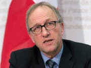 Will Nachfolger von Doris Leuthard (CVP) im Bundesrat werden: der Zuger Ständerat Peter Hegglin. (Bild: KEYSTONE/LUKAS LEHMANN)