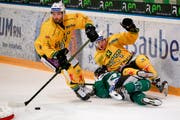 Sami El Assaoui (links) und David Wildhaber, hier im Spiel in Olten, konnten die fünfte Niederlage im siebten Saisonspiel nicht verhindern. (Bild: Marc Schumacher/Freshfocus)
