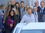 Prinz Harry und seine Frau Meghan sind am Montag zum Auftakt einer zweiwöchigen Reise durch die Pazifikregion in Australien gelandet. (Bild: KEYSTONE/AP Australian Pool)