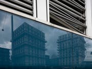 Die Ratingagentur Moody's warnt: Aktuelle politische Entwicklungen seien eine Gefahr für Schweizer Hypothekarbanken. (Bild: KEYSTONE/GAETAN BALLY)