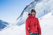 Im Winter ist Dan Loutrel mindestens sechs Tage in der Woche damit beschäftigt, seine Gäste durch die Bergwelt – hier in der Jungfrauregion – zu führen. (Bild: Martin Wabel/bildsektor