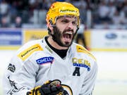 Maxim Lapierre öffent mit seinem 1:0-Siegtor Lugano die Tür in die K.o.-Phase (Bild: KEYSTONE/CHRISTIAN MERZ)