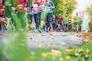 Es ist nie zu spät, mit Ausdauersport zu beginnen: Impression vom Luzerner Swiss City Marathon 2017. (Bild: Roger Grütter (Horw, 29. Oktober 2018))