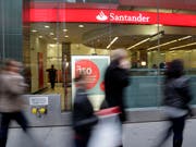 Cum-Ex-Skandal zieht weitere Kreise: Medienermittlungen zu Folge laufen auch Untersuchungen gegen die spanische Grossbank. (Bild: KEYSTONE/AP/MARK LENNIHAN)