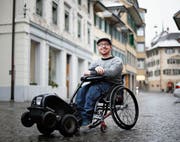 Jahn Graf kämpft darum, dass er «Fussgängern», wie er sagt, auf Augenhöhe begegnen kann. (Bild: Stefan Kaiser (Zug, 4. Dezember 2017))