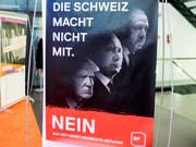 Momentan haben die Gegner der Selbstbestimmungsinitiative die Überhand. Doch die SVP hat in der Vergangenheit im Abstimmungskampf schon oft gepunktet. (Bild: KEYSTONE/PETER SCHNEIDER)