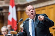Der Aargauer SVP-Nationalrat Ulrich Giezendanner bringt mit Guido Graf einen neuen Namen ins Kandidaten-Karussell. (Bild: KEYSTONE/Alessandro della Valle)