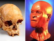 Wissenschaftler haben nach dem Grossbrand im Nationalmuseum in Rio de Janeiro Teile eines weltbekannten 12'000 Jahre alten Menschen-Skeletts aus den Trümmern gerettet. Der Schädel des Urmenschen «Luzia» sei fast vollständig erhalten. Die Skulptur einer Rekonstruktion wurde jedoch verbrannt. (Bild: KEYSTONE/AP Museu Nacional Brasil)