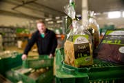 Produkte des Bio-Händlers «RegioFair». (Bild: Corinne Glanzmann (Zell, 31. März 2016))