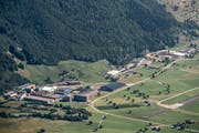 Das Betriebsareal der Pilatus Flugzeugwerke in Stans, fotografiert vom Stanserhorn. (Bild: Pius Amrein, 27. Juli 2018)