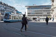 Trotz guter Quartalszahlen: Die Börse scheint der UBS nicht viel Kredit geben zu wollen. (Bild: Gaetan Bally)