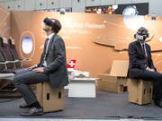Am jährlich stattfindenden Aktionstag soll der Schweizer Bevölkerung die Digitalisierung näher gebracht werden. (Bild: Keystone/ALEXANDRA WEY)