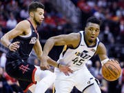 Utahs Donovan Mitchell am Ball (Bild: KEYSTONE/FR171023 AP/ERIC CHRISTIAN SMITH)