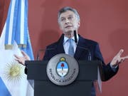 Parlamentszustimmung: Der argentinische Präsident Mauricio Macri kommt bei den Beschlüssen über radikale Sparmassnahmen in seinem Land voran. (Bild: KEYSTONE/EPA EFE/PABLO RAMON)