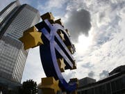 Die EZB hält an ihrer Null-Zinspolitik fest und will neue Anleihenkäufe Ende Jahr stoppen. (Bild: KEYSTONE/AP/MICHAEL PROBST)