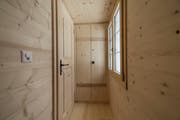 In Emmetten wurden zwei sehr alte Häuser fachgerecht restauriert. Originale Wände von 1687 sind im Wohnhaus Hugenstrasse 15 harmonisch in die neu gebauten Bereiche integriert. (Bild: PD)
