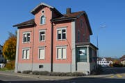 Wenn die Bürgerversammlung dem Kredit zustimmt, lässt die Galerie zur alten Bank die Henauerstrasse bald hinter sich. (Bild: Gianni Amstutz)