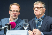 Peter Wanner mit Axel Wüstmann, dem CEO von CH Media, dem Joint Venture der AZ Medien und der NZZ Regionalmedien. (Bild: Chris Iseli)