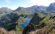 Der Bannalp-Stausee, vom Walenpfad aus gesehen. (Bild Markus von Rotz (17, September 2014)