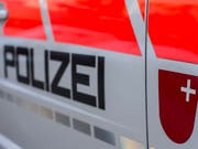 Ein mutmasslicher Schlepper ging der Schwyzer Kantonspolizei ins Netz. (Bild: KEYSTONE/ALEXANDRA WEY)