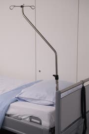 Mittels diesen Infusionsständern spart die Klinik St. Anna mehrere Tausend Franken an Unterhaltskosten. (Bild: Boris Bürgisser, Luzern, 19. Oktober 2018)