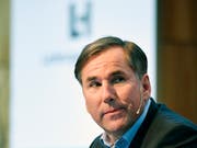 LafargeHolcim konnte den Umsatz steigern: CEO Jan Jenisch an einer Pressekonferenz (Archivbild). (Bild: KEYSTONE/WALTER BIERI)