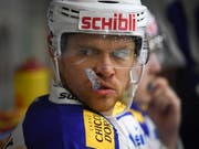 Der Swiss-League-Spieler des Abends: Klotens Ryan MacMurchy. (Bild: KEYSTONE/GIAN EHRENZELLER)