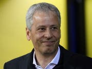 Ein eher seltenes Bild: Lucien Favre mit einem Lächeln der Zufriedenheit (Bild: KEYSTONE/EPA/FRIEDEMANN VOGEL)