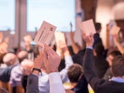 Eine Mehrheit der GLP-Delegierten waren am Samstag in Sursee der Ansicht, dass die kritischen Punkte überwiegen: Sie lehnt das Gesetz zur Überwachung von Sozialversicherten ab. (Bild: Urs Flüeler/Keystone)