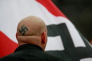Es geht nicht nur um Neonazis: Der Kanton St. Gallen will extremistische Anlässe, die die Bevölkerung in Angst versetzen, verbieten. (Bild: Scott Olson/Getty)