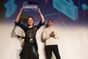 Sichtlich stolz: Siegerin und Jungfilmeriin Rahpaela Wagner aus Trübbach. (Bild: Christian Kressig)