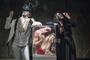 Die drei Clowns in einem seltenen Moment der Ruhe. (Bild: Augustin Rebetez/PD)