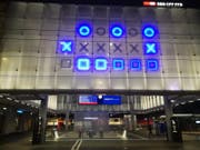 Diese Aufnahme wurde am Sonntagabend um 20.33 Uhr gemacht. Die binäre Uhr zeigt aber 21.33 Uhr an. (Bild: ZVG)