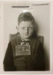 Robert Narev reiste mit seiner Mutter in die Schweiz. Heute lebt er in Neuseeland. (Bild: Bundesarchiv Bern)