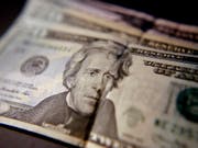Die Ausgaben der US-Konsumenten bleiben auch im September hoch. (Bild: KEYSTONE/AP/KEITH SRAKOCIC)