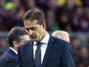 Julen Lopetegui verlässt Real mit gesenktem Haupt. (Bild: KEYSTONE/EPA/TONI ALBIR)