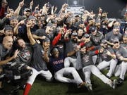 Die Boston Red Sox entschieden die World Series gegen die Los Angeles Dodgers mit 4:1 Siegen für sich und holten den vierten Titel innerhalb von 15 Jahren (Bild: KEYSTONE/EPA/MIKE NELSON)