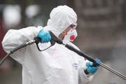 Im Kanton St.Gallen fehlt es an Verbrauchsmaterial für Pandemiefälle. (Bild: KEYSTONE/Urs Flueeler)