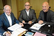 Auf der Frauenfelder Schulverwaltung: Christian Schwarz, Abteilungsleiter Finanzen, Schulpräsident Andreas Wirth und Markus Herzog, Abteilungsleiter Betrieb. (Bild: Mathias Frei)