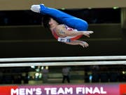 Artur Dalaloyan gewann nach der Silbermedaille mit dem Team Gold im Mehrkampf (Bild: KEYSTONE/EPA/NOUSHAD THEKKAYIL)