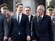 Wollen dem Uno-Migrationspakt nicht beitreten: Österreichs Kanzler Sebastian Kurz (links) und sein Vize Heinz-Christian Strache. (Bild: KEYSTONE/AP/RONALD ZAK)